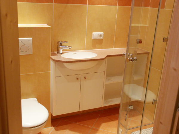 Waschtisch aus CORIAN&reg;